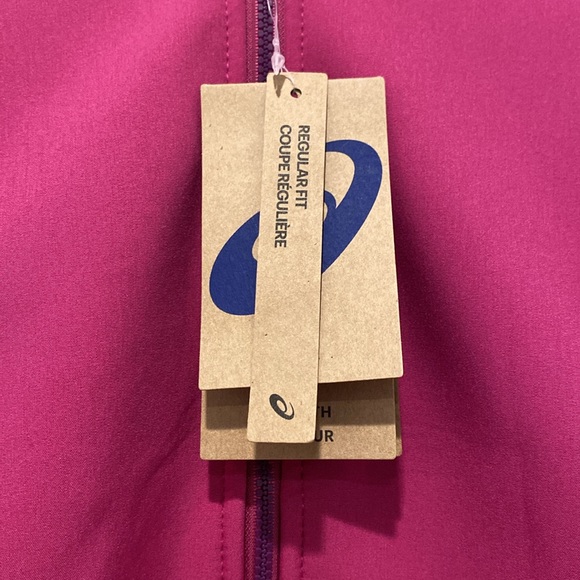 NWT! ASICS hooded softshell jacket!  💕 - Picture 2 of 7
